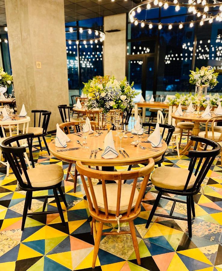 Hotel V1501 باستو المظهر الخارجي الصورة The interior of the restaurant